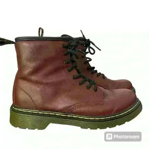 Dr. Martens AirWair Military Combat High Top Boots Burgundy. Kids Size 3